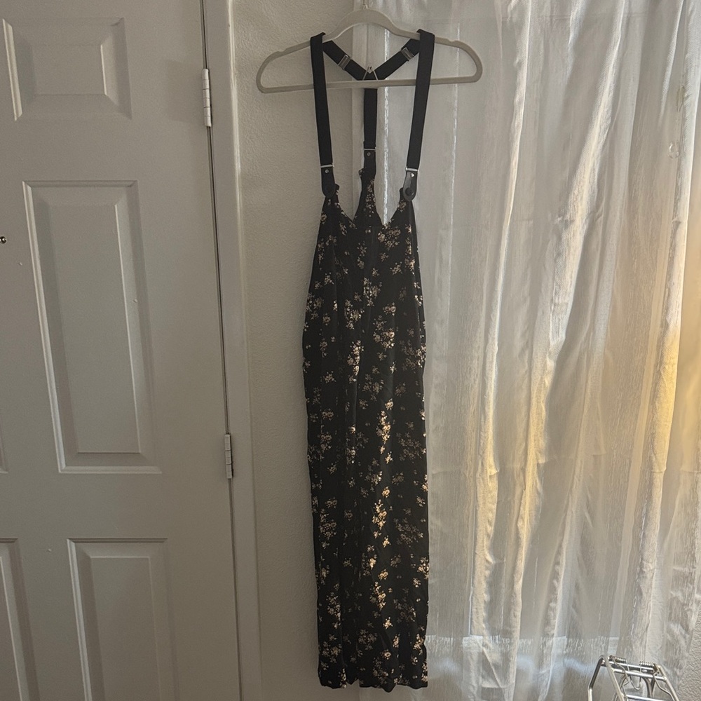 Forever 21 Black Floral Dress with Straps